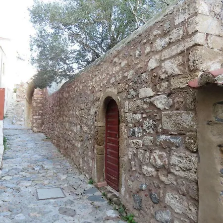 Old Traditional House In The Castle Of Monenvasia Appartamento