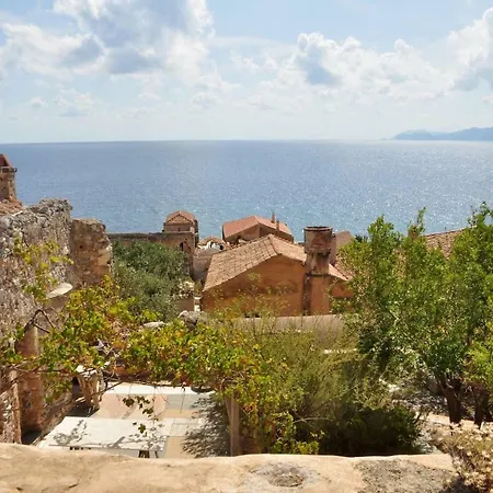 Old Traditional House In The Castle Of Monenvasia Apartment *